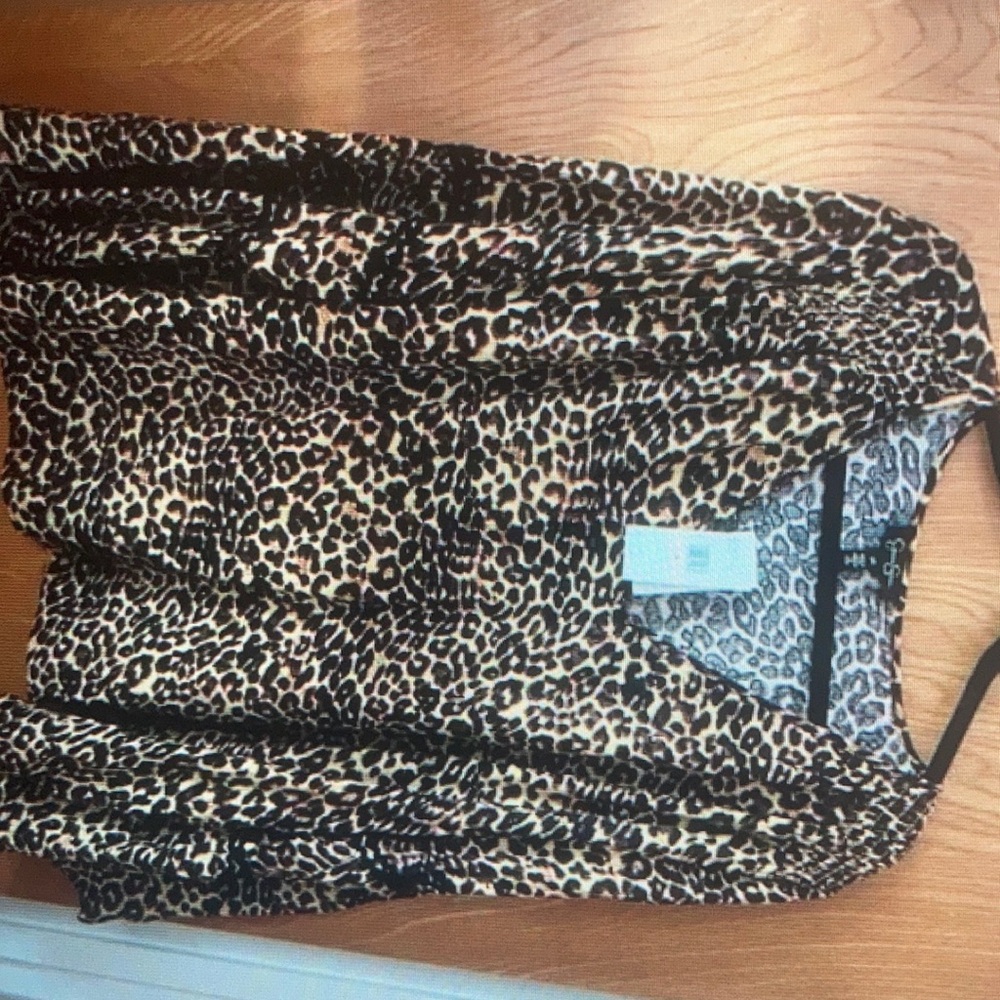 Jessica Simpson JNo Rosette leopard blouse